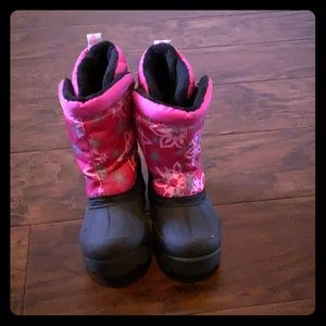 Girls snow boots